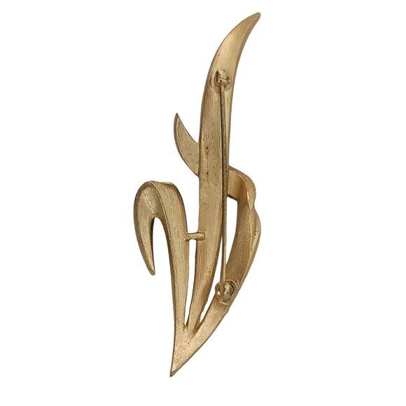 Trifari Crown Over T Gold Tone Tall Leaf Brooch, Signed M227 - Picture 2 of 5